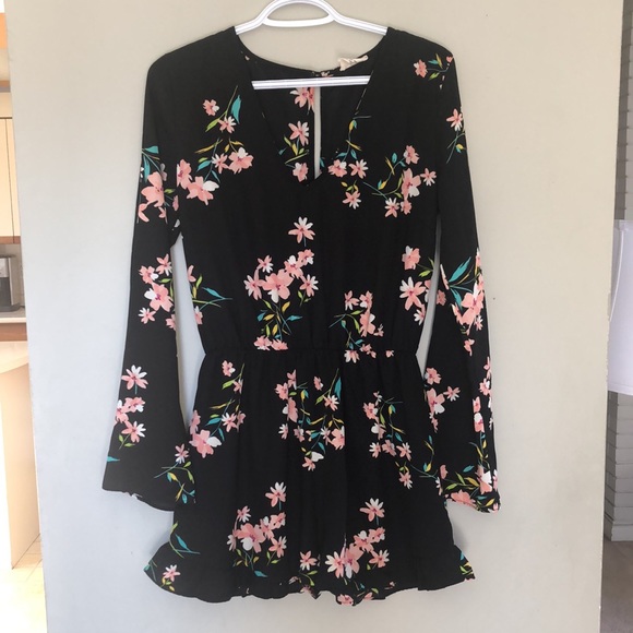 Black Floral Romper - Picture 3 of 3